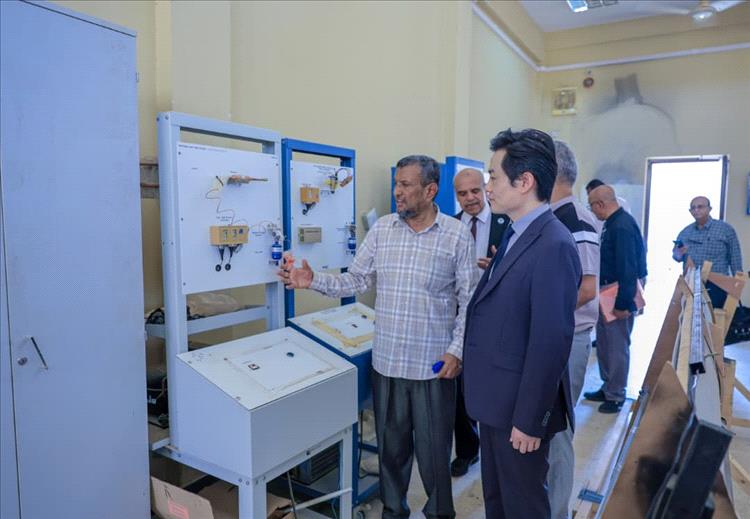 جامعة عدن و«لونغشيانغ» الصينية تعززان الشراكة في الطاقة والتكنولوجيا