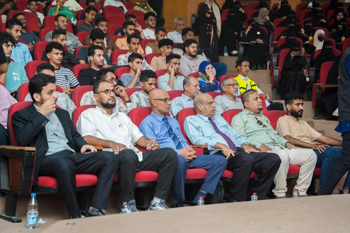 تحت شعار "هندسة - إبداع - ريادة".. جامعة عدن تدشن فعاليات أسبوع الطالب الهندسي 2026 وسط تفاعل إبداعي ورياضي واسع