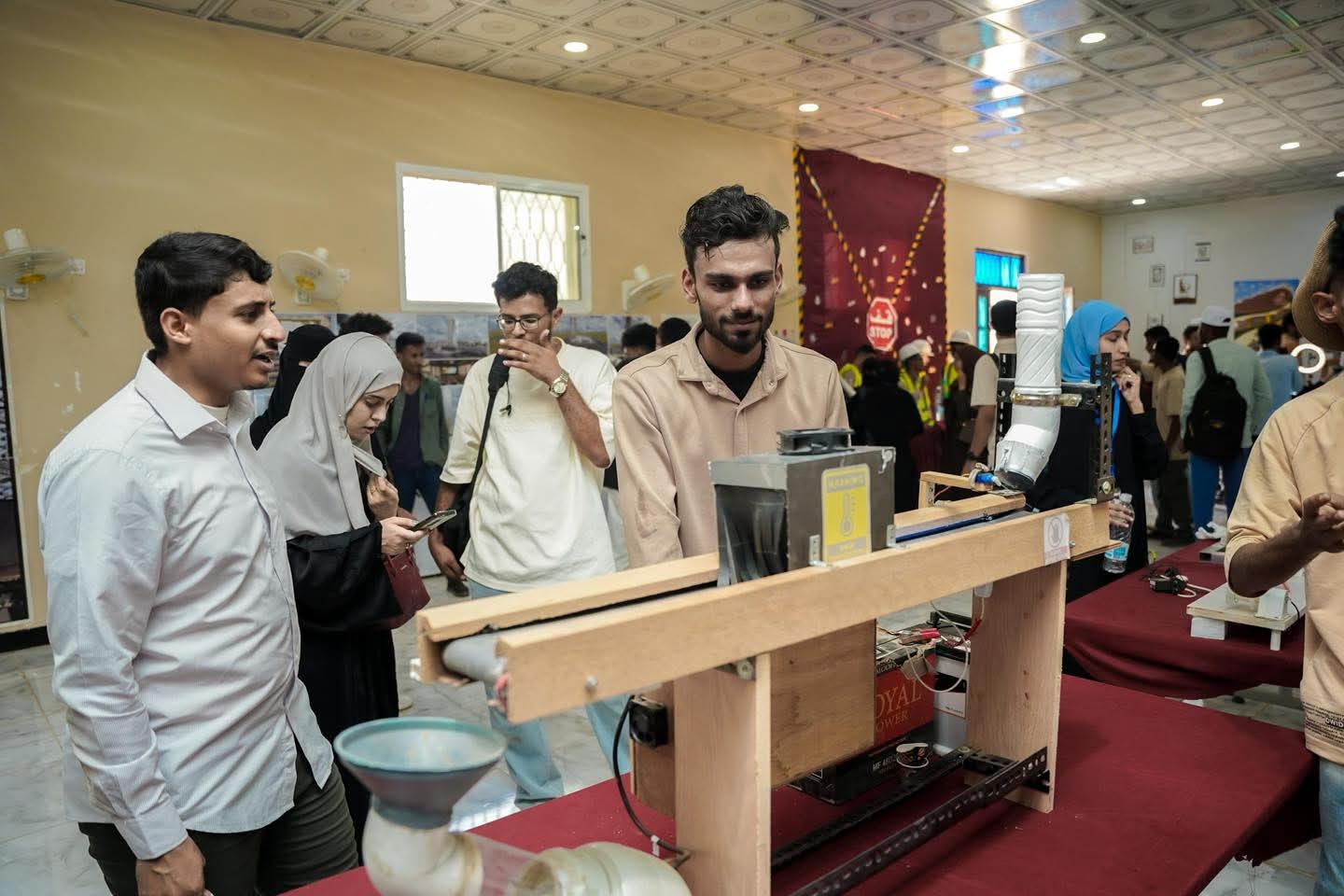 تحت شعار "هندسة - إبداع - ريادة".. جامعة عدن تدشن فعاليات أسبوع الطالب الهندسي 2026 وسط تفاعل إبداعي ورياضي واسع