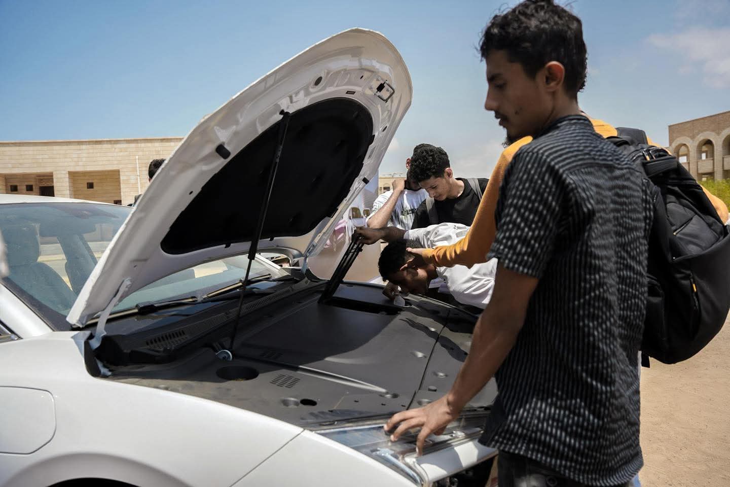 تحت شعار "هندسة - إبداع - ريادة".. جامعة عدن تدشن فعاليات أسبوع الطالب الهندسي 2026 وسط تفاعل إبداعي ورياضي واسع
