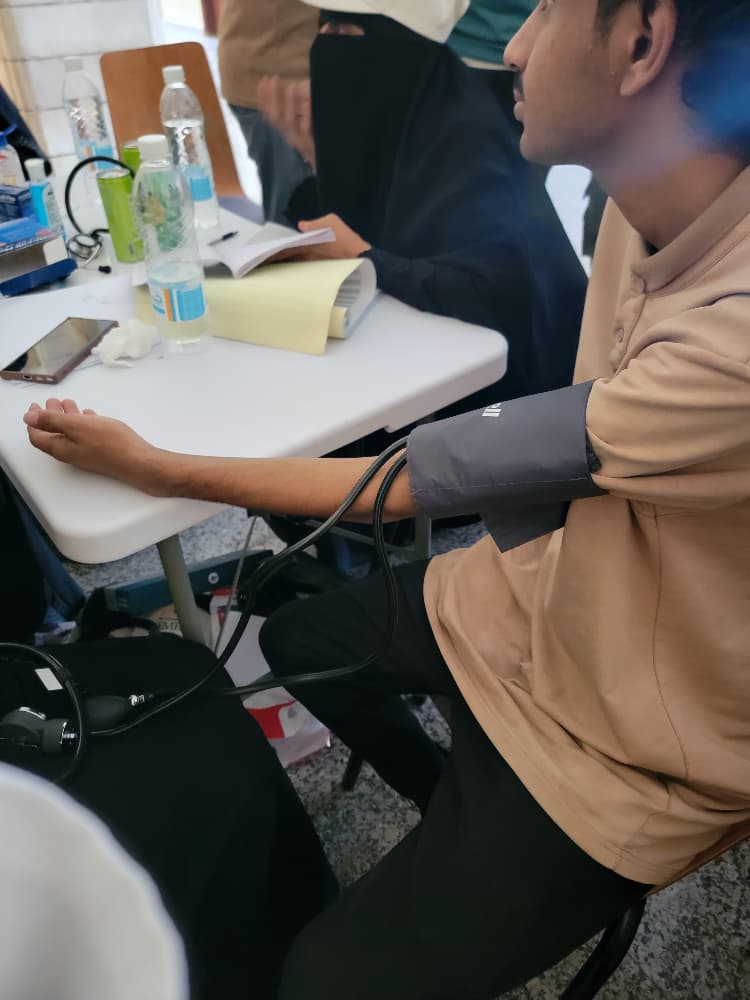 تقديم الخدمات الطبية في الكلية