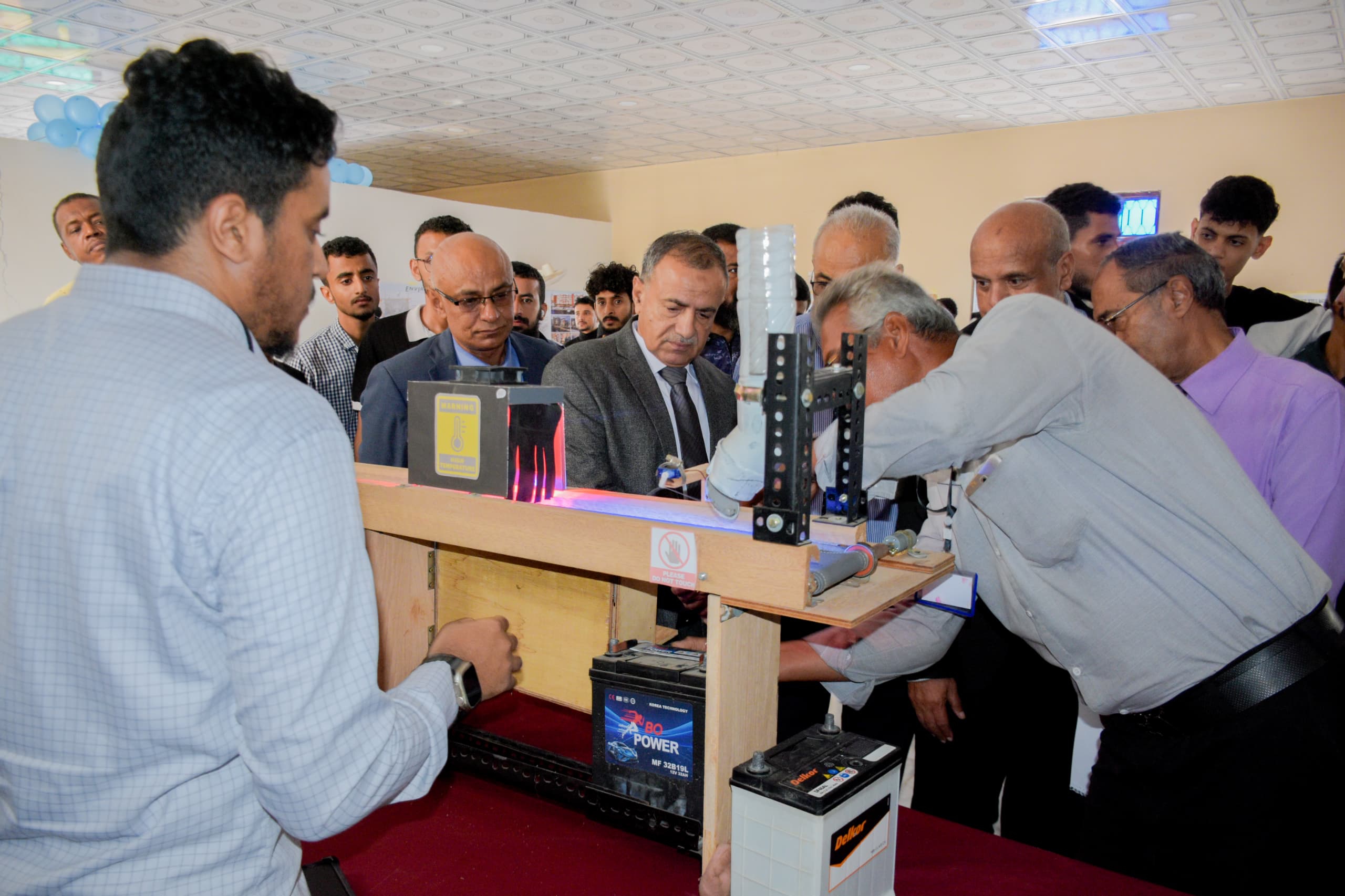 عقولٌ تبتكر.. ومستقبلٌ يُبنى بأيدي شبابنا