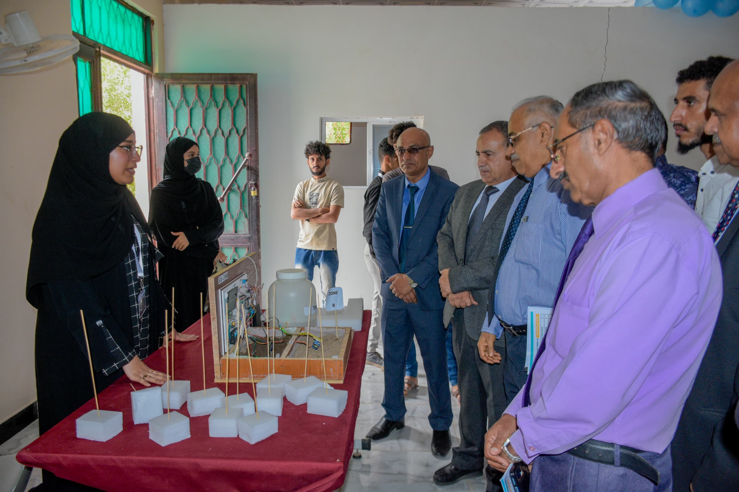 عقولٌ تبتكر.. ومستقبلٌ يُبنى بأيدي شبابنا