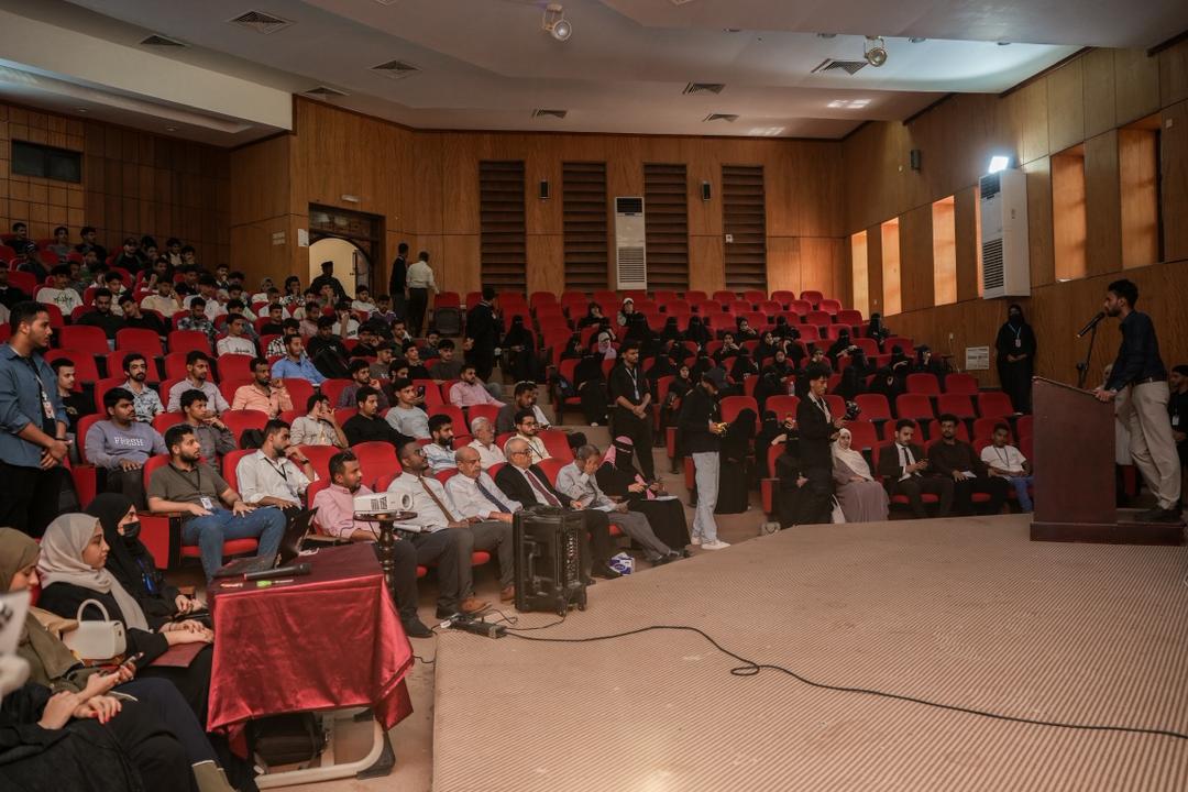 🏆 حصاد الإبداع.. كلية الهندسة بجامعة عدن تُسدل الستار على أسبوعها السنوي بليلة وفاء وتتويج تاريخية! ✨