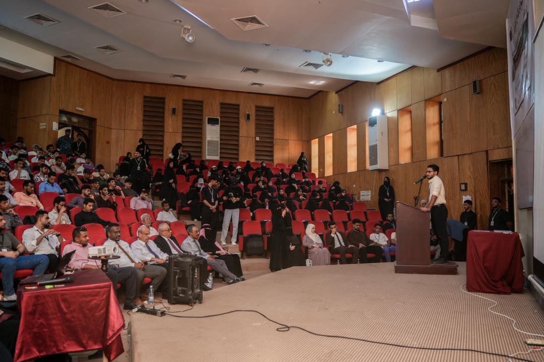 🏆 حصاد الإبداع.. كلية الهندسة بجامعة عدن تُسدل الستار على أسبوعها السنوي بليلة وفاء وتتويج تاريخية! ✨